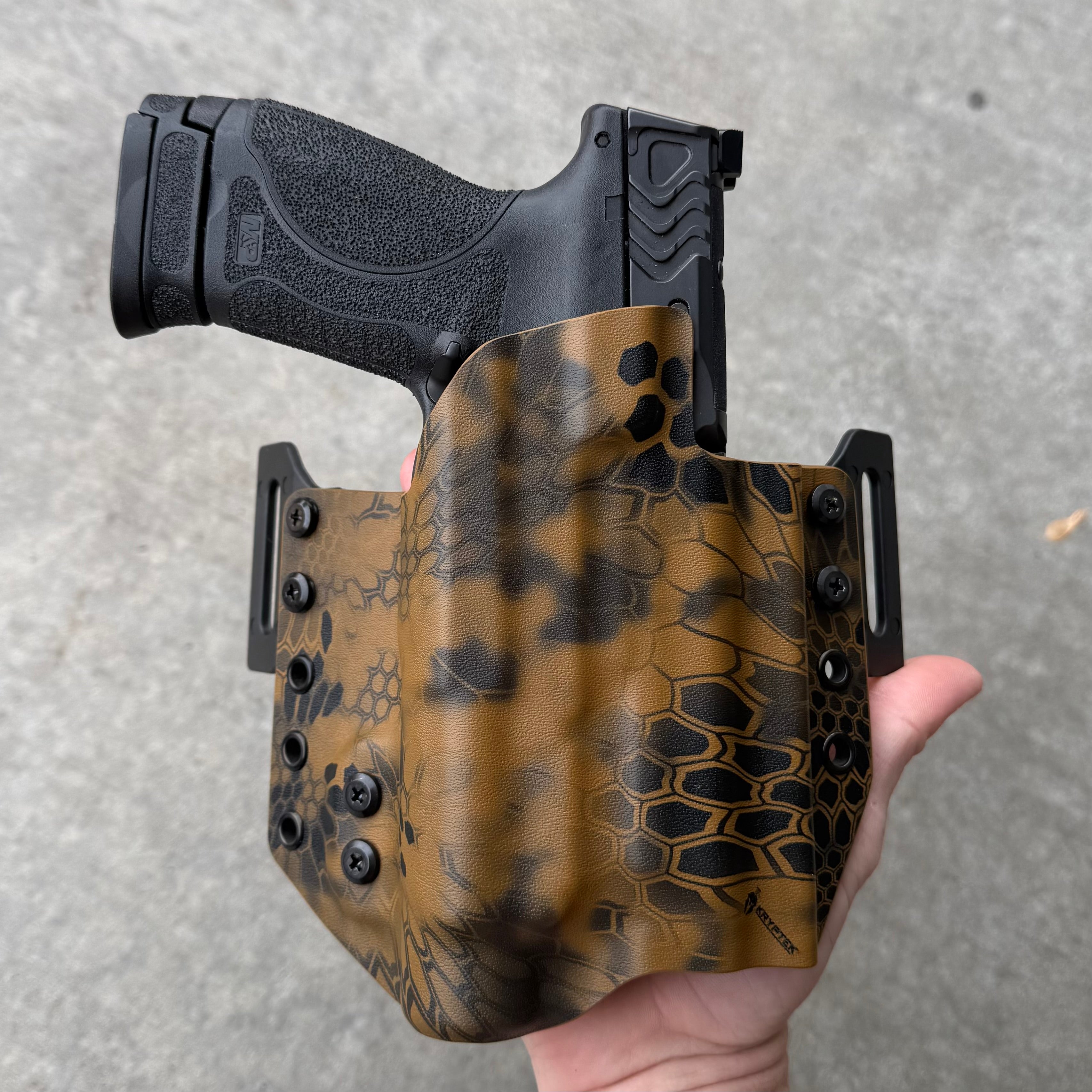 OWB Light-Bearing Conceal Carry Holster – Upper Hand Holsters